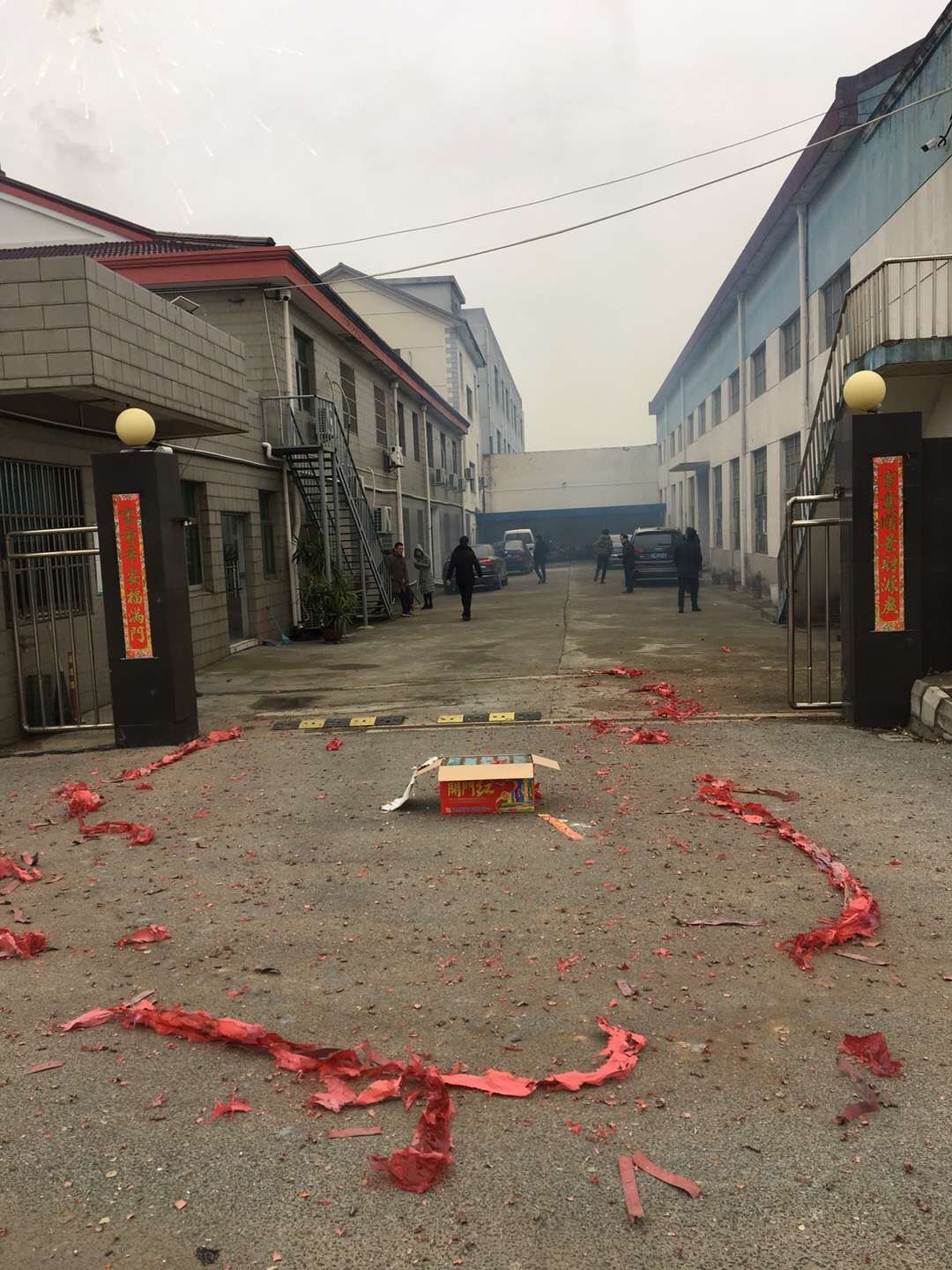 開(kāi)門(mén)鞭炮