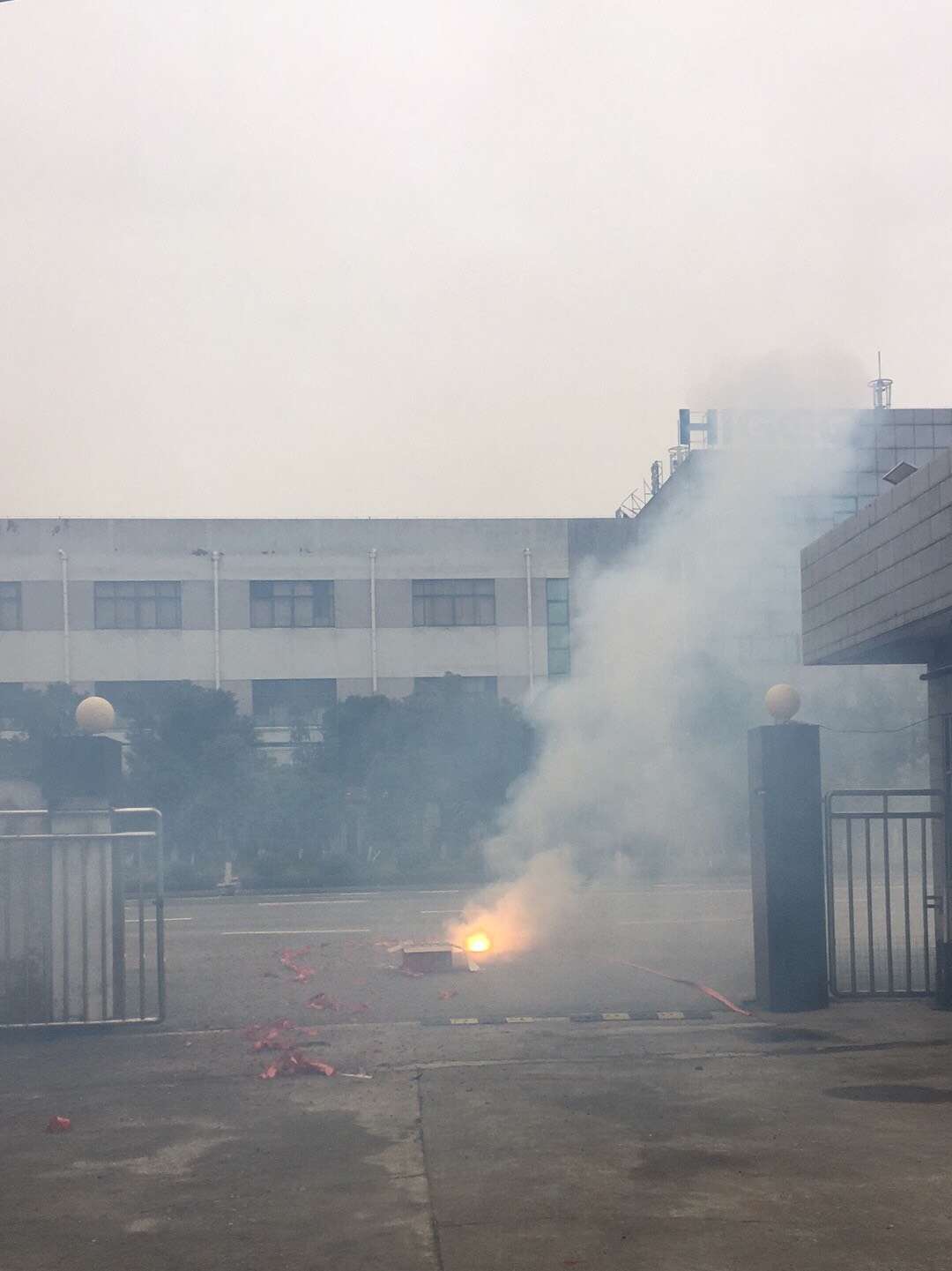 開(kāi)門(mén)鞭炮