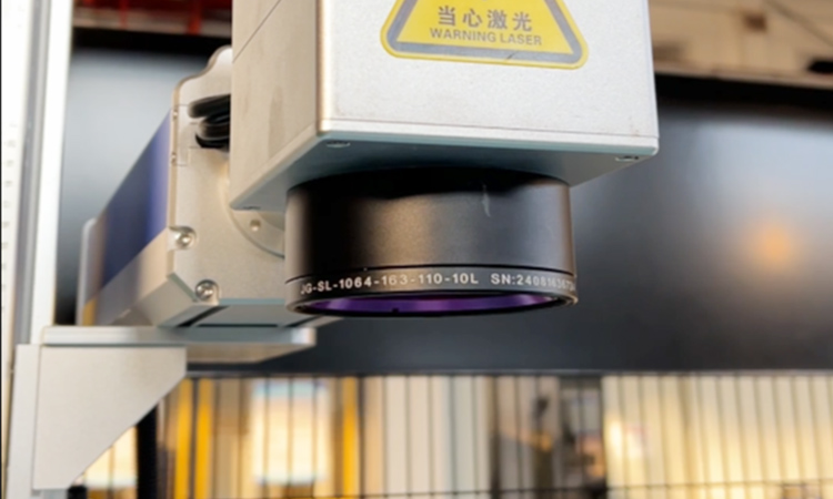 自動(dòng)點(diǎn)焊機(jī)上的CCD視覺(jué)成像